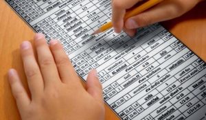 รีวิว แทงบอลกับ เว็บบอล VS โต๊ะบอล แบบไหนดีกว่ากัน โดย BK8 3 ข้อดีข้อเสียของการแทงบอลกับโต๊ะ